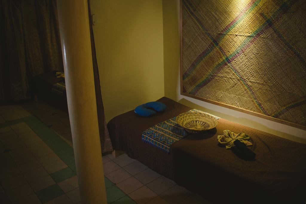 Maribago Seaview Pensione And Spa Lapu-Lapu City Exterior photo
