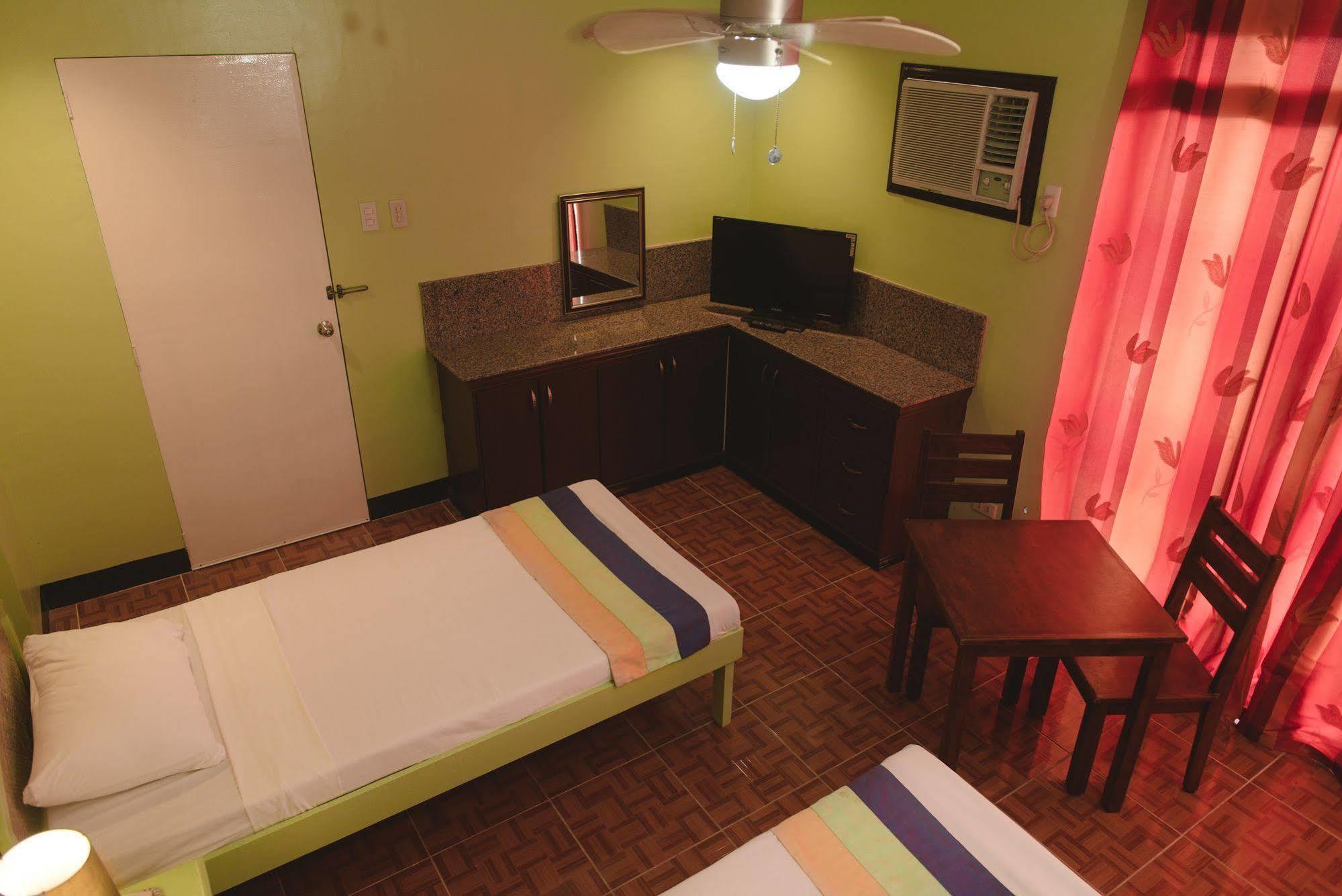 Maribago Seaview Pensione And Spa Lapu-Lapu City Exterior photo
