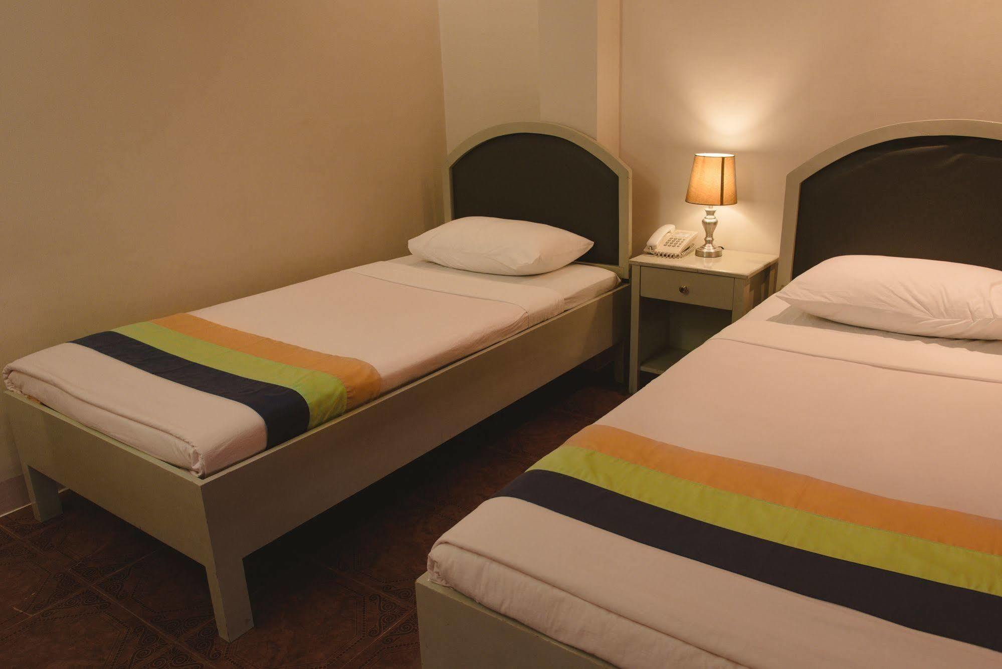 Maribago Seaview Pensione And Spa Lapu-Lapu City Exterior photo