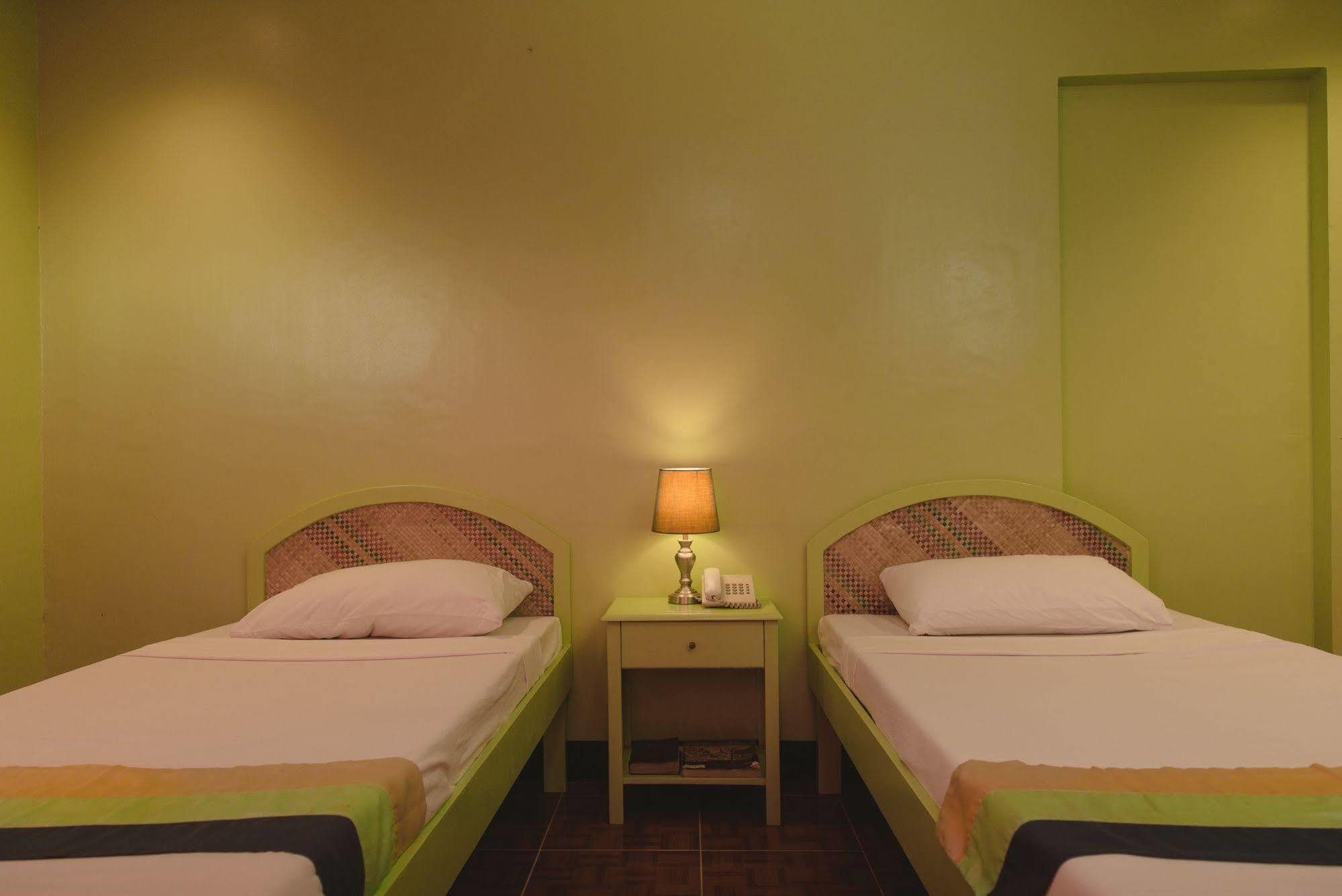 Maribago Seaview Pensione And Spa Lapu-Lapu City Exterior photo