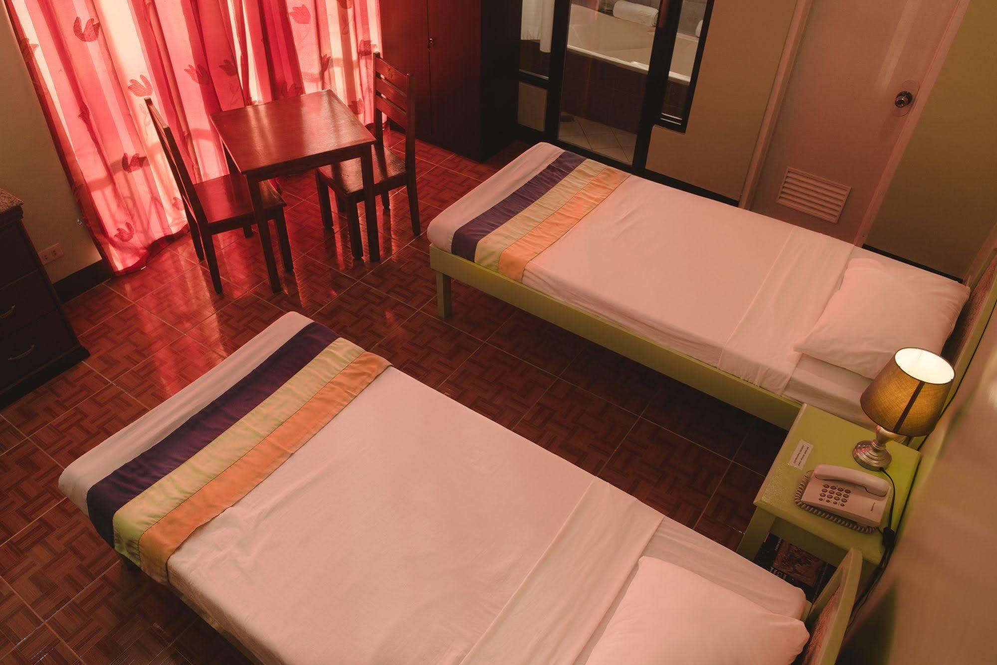 Maribago Seaview Pensione And Spa Lapu-Lapu City Exterior photo