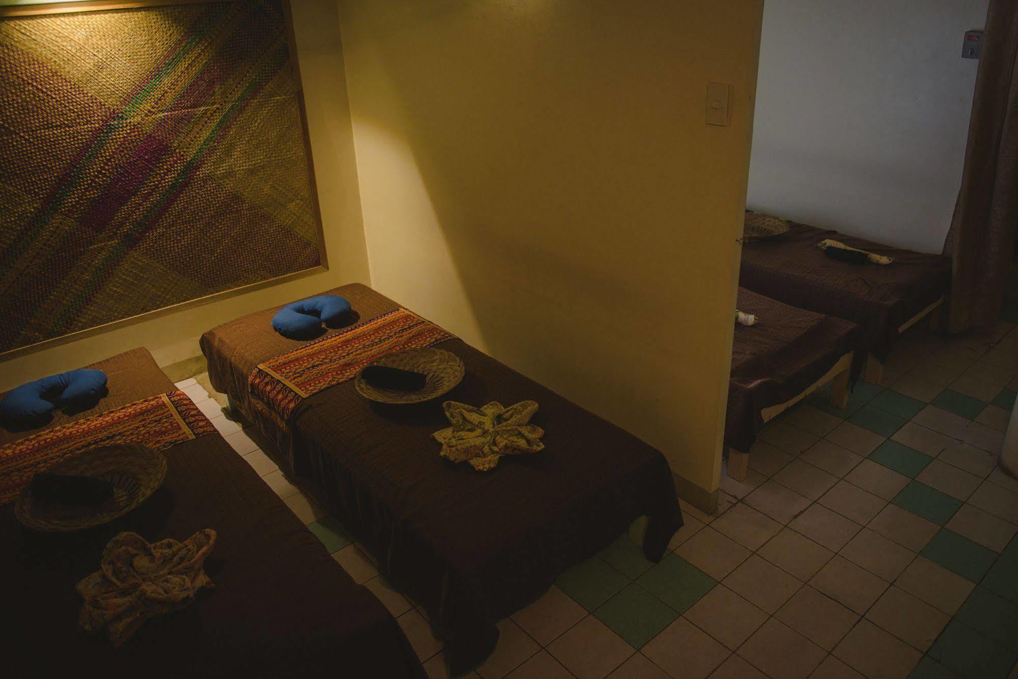 Maribago Seaview Pensione And Spa Lapu-Lapu City Exterior photo